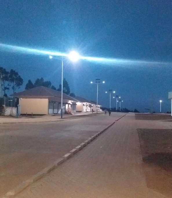 山南市非洲科特迪瓦太阳能路灯工程